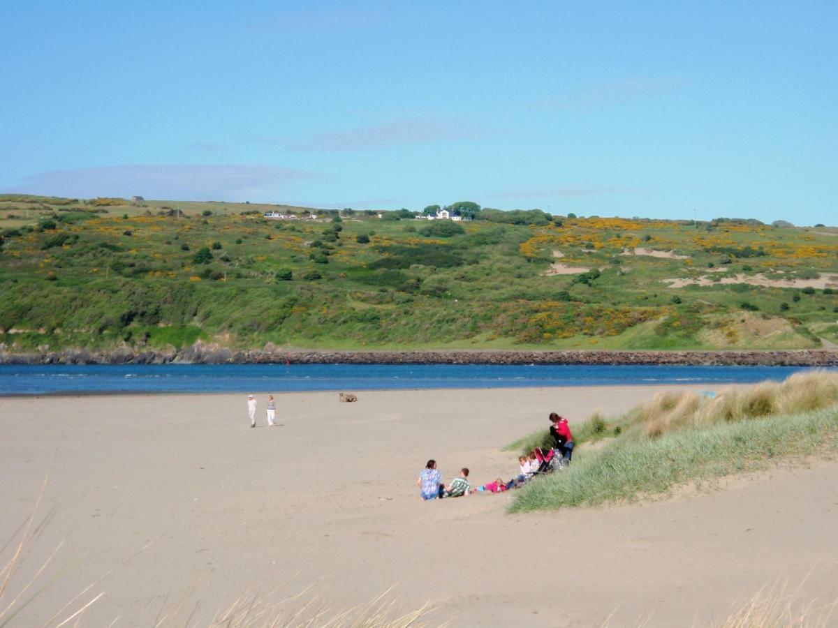 Cardigan Bay Holiday Park Exterior photo